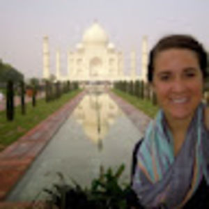 Meet your Posher, Lara